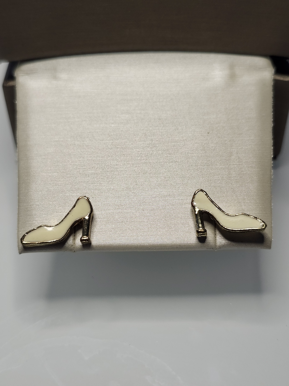 Earrings High Heel White Gold Tone Trim Stud